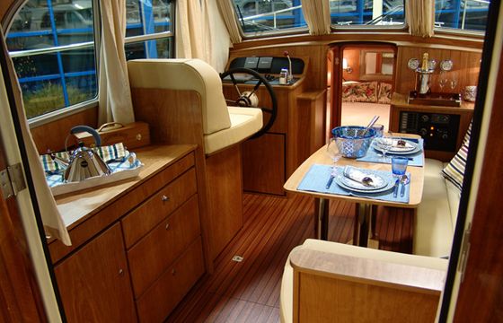 CS/Linssen 29.9 Sedan
