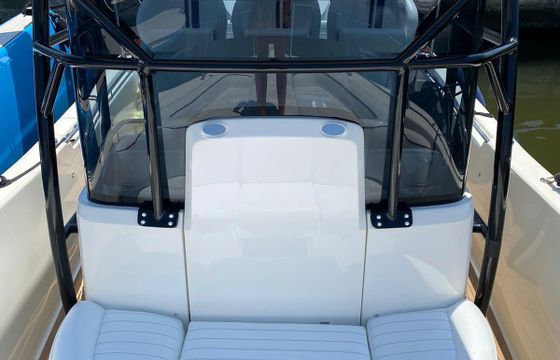 White Shark 285