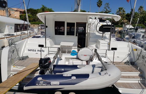 Senza Meta  (A/C and Generator)