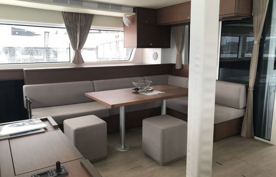 Dugongo II (A/C, WM, Generator, Inverter, Tender Lift)