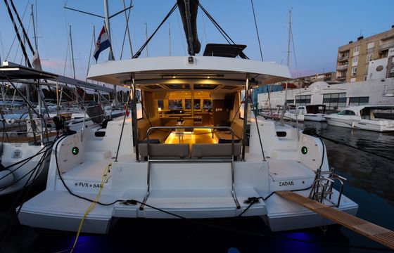 FUX 4 Sail - AC + GENERATOR
