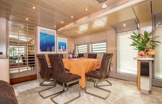 Lady Ines Motor Yacht
