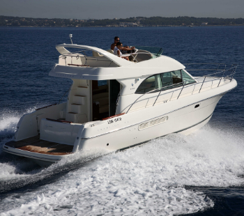 PRESTIGE 36