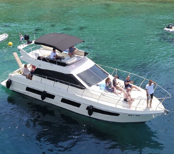 FERRETTI 43 FLY