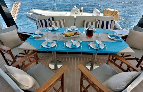 SUNREEF 62