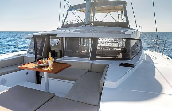 Kos 42.6 / Model 2022! With AC, WM, generator, solar panels, hydraulic gangway & electric WC