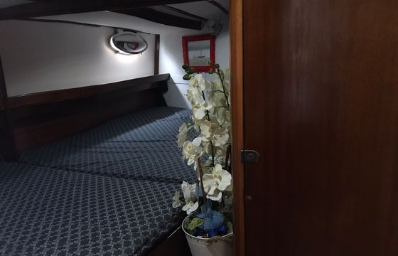 Mediterraneo Cabin 4