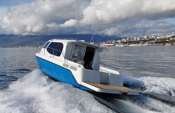 AC DC Daycruiser 12.0