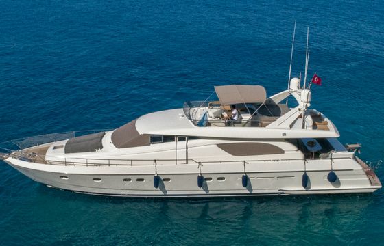 Ferretti 72