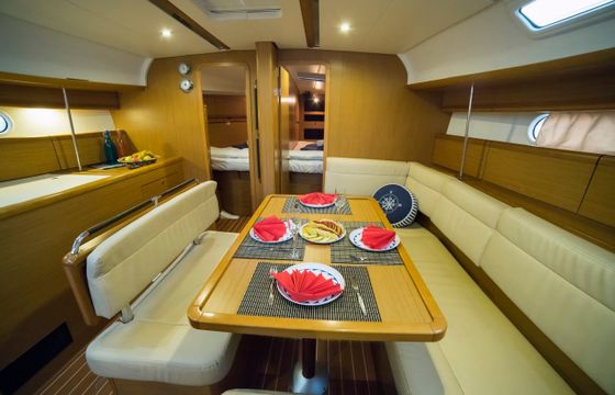SUN ODYSSEY 44i (2009) - VOL