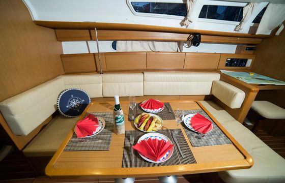 SUN ODYSSEY 44i (2009) - VOL