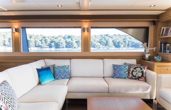 FRIEND'S BOAT