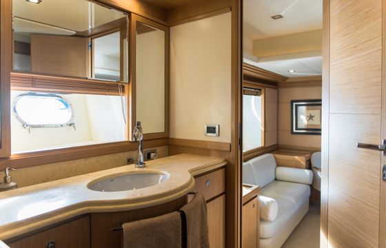 FRIEND'S BOAT