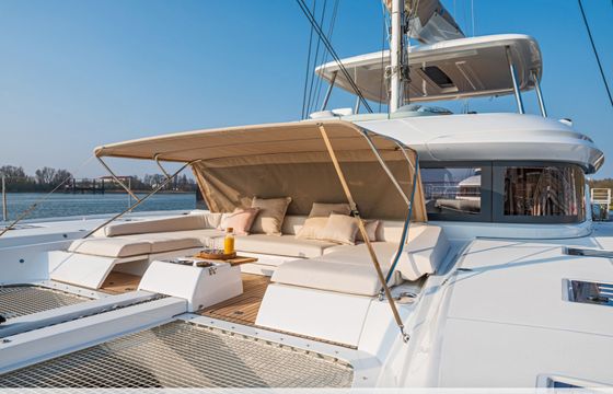 SAILUXE - Strafico