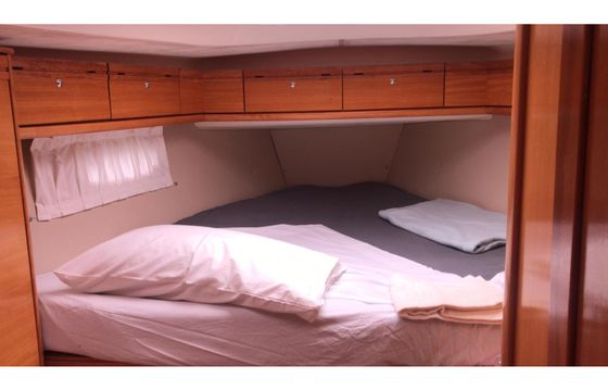 Front cabin