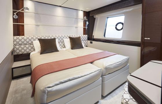 Princess 70
