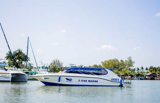 Lucus 6 5 Star Marine