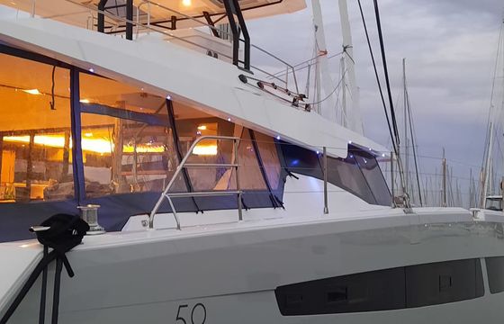 Maurice - Luxury Catamaran, A/C, Generator, Water maker