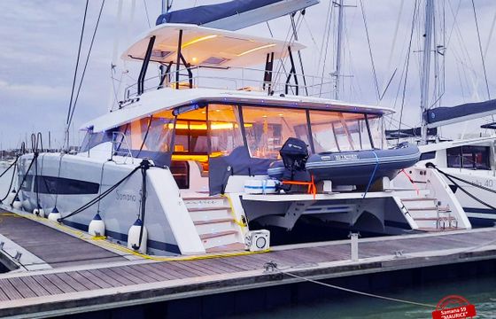 Maurice - Luxury Catamaran, A/C, Generator, Water maker
