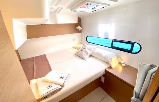 YEMAYA Valencia BAREBOAT weekly