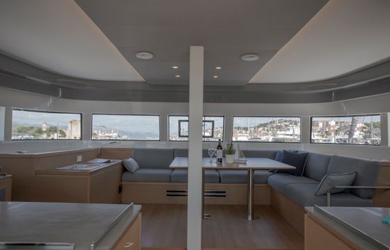 White Lotus - Cabin 5