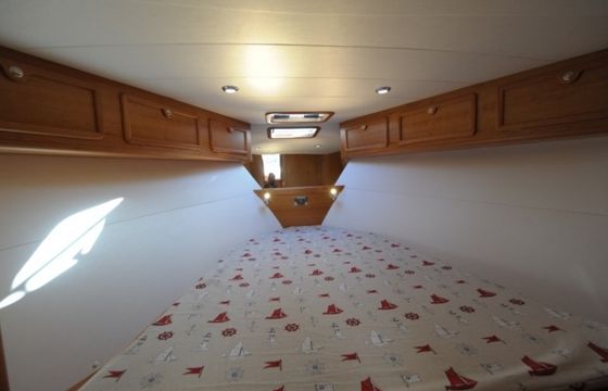 Gozzo 9 cabin
