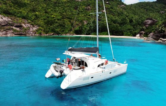Lagoon 380