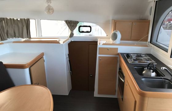 Lagoon 380