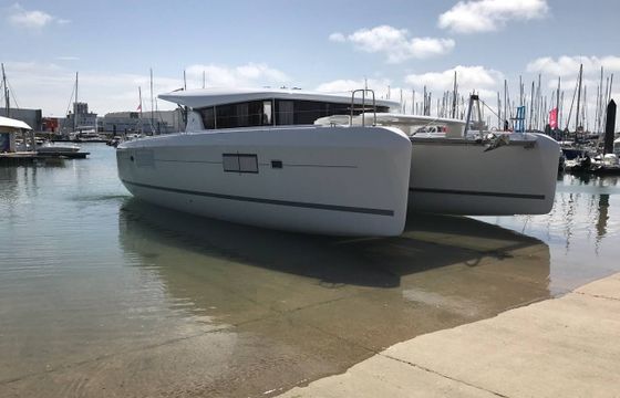 Lagoon 42