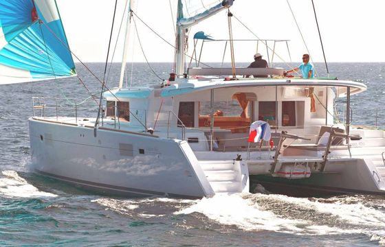 Lagoon 450 Fly