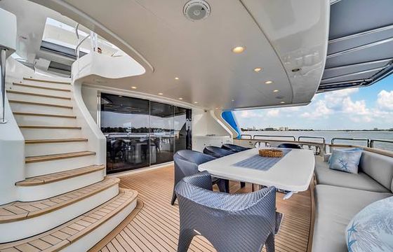 Azimut 116