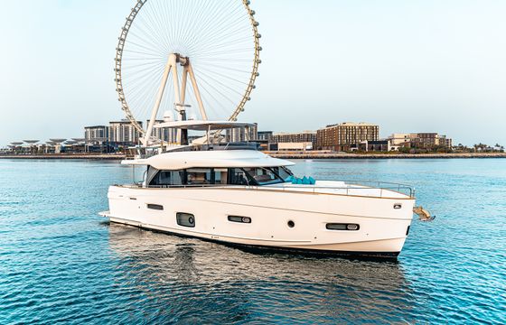 Azimut Magellano 66