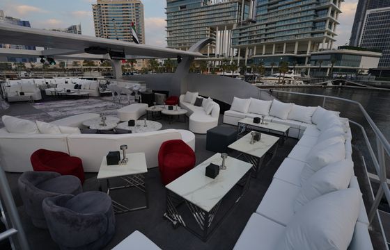 GOLD YACHT 