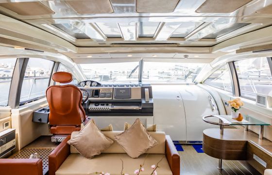 AZIMUT 68S