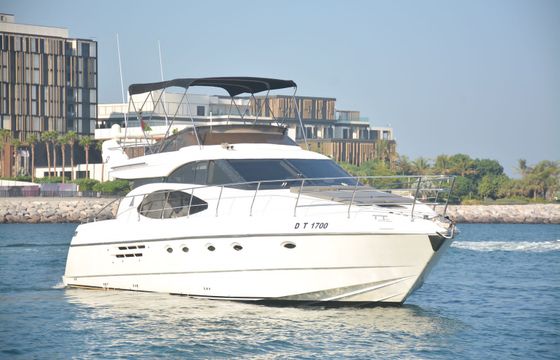 AZIMUT 52