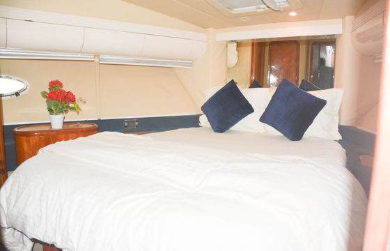AZIMUT 52