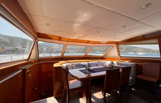 Yacht Sky