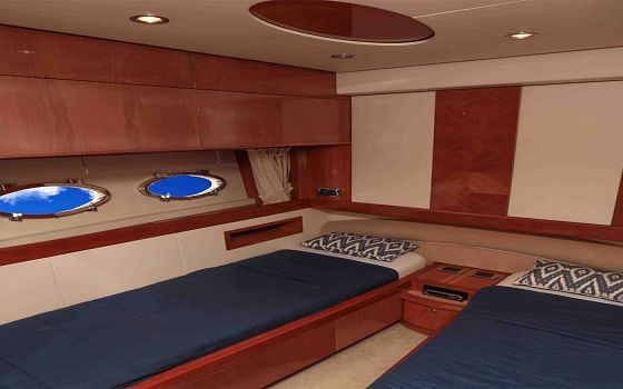 Monohull BJ Yachts