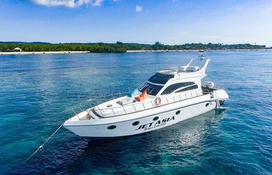 Monohull JAC Bali