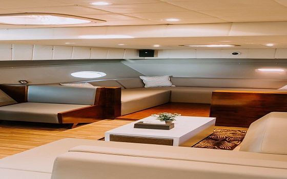 Monohull JAC Bali