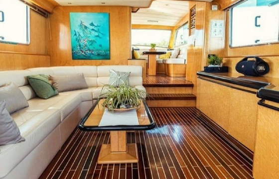 Canados VIP Yacht