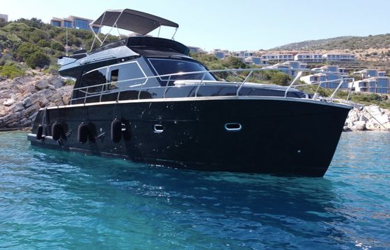 Black Yacht