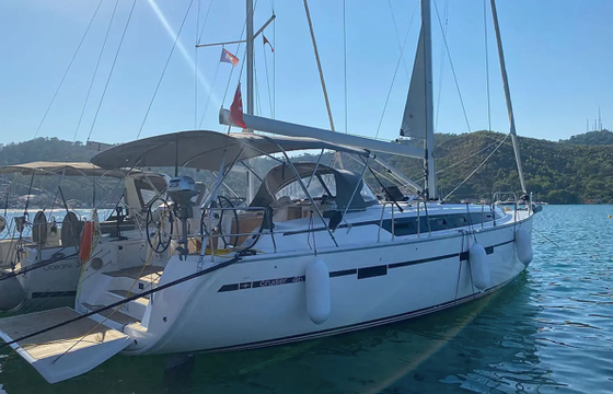 BAVARIA 46 CRUISER "Hera"