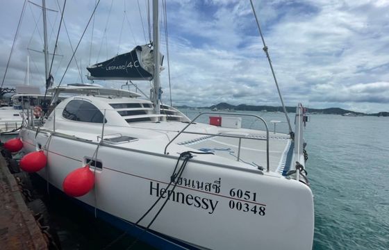 Hennessy 40ft