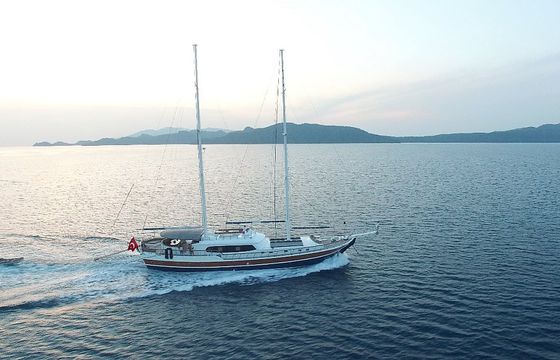 ŞADİYE HANIM