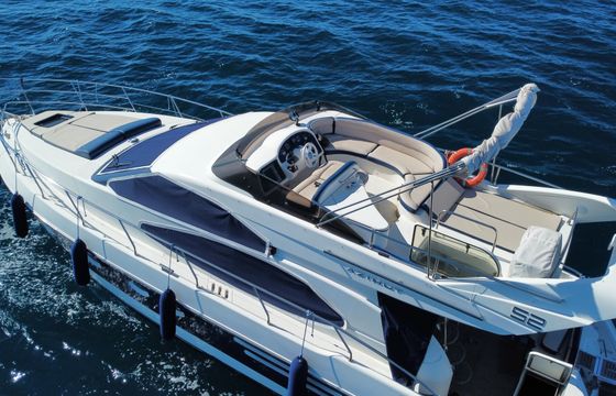 Azimut 52