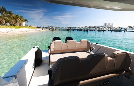 Palm Beach Luxury Cruises