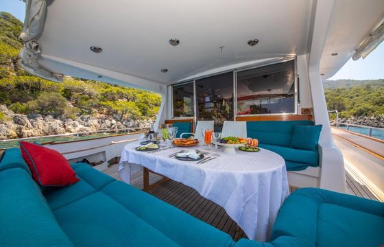 SLV 064 Motor Yacht