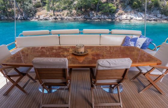 SLV 028 Motor Yacht
