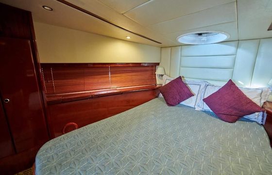 AZIMUT 52